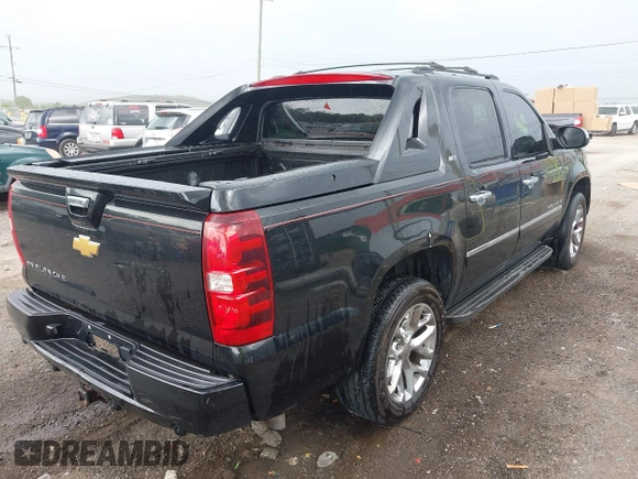2012 Chevrolet Avalanche LTZ with VIN 3GNTKGE79CG182469, listed as a IAAI auction lot 42679724 with 306,624 mi miles and . Bid and sale history available at DreamBid. Image 4.