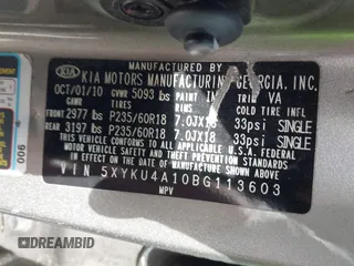 2011 Kia Sorento EX with VIN 5XYKU4A10BG113603, listed as a IAAI auction lot 42123052 with 238,437 mi miles. Bid and sale history available at carsss.com. Image 9.