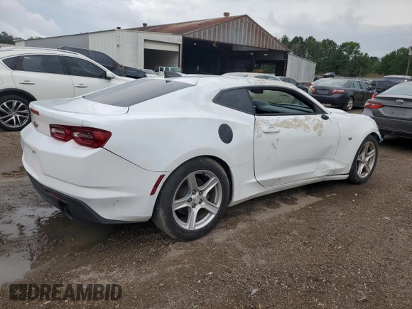 2020 Chevrolet Camaro 1LT with VIN 1G1FB1RX2L0110202, listed as a Copart auction lot 56105305 with 117,999 mi miles and Clean title. Bid and sale history available at DreamBid. Image 3.
