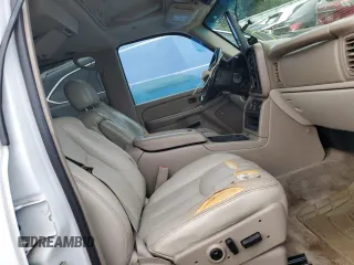 2005 Chevrolet Tahoe LT with VIN 1GNEC13T95J116623, listed as a Copart auction lot 60550695 with Not provided miles and Salvage title. Bid and sale history available at DreamBid. Image 7.