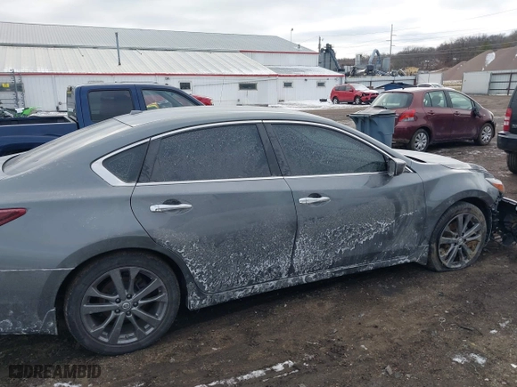 2018 Nissan Altima 2.5 SL with VIN 1N4AL3AP3JC159979, listed as a IAAI auction lot 41262870 with 87,249 mi miles. Bid and sale history available at carsss.com. Image 13.