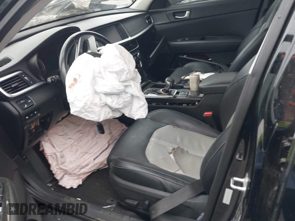 2019 Kia Optima EX with VIN 5XXGU4L14KG290842, listed as a IAAI auction lot 42030617 with Not Provided miles and . Bid and sale history available at carsss.com. Image 5.