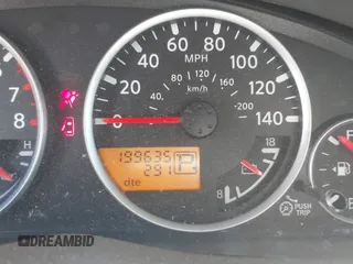 2010 Nissan Pathfinder SE z VIN 5N1AR1NNXAC605417, wystawiony jako IAAI lot #42317325 z przebiegiem 199 635 mil mil oraz . Historia ofert i sprzedaży dostępna na DreamBid. Obrazek 7.