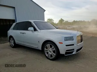 2024 Rolls-Royce Cullinan z VIN SLATV4C09RU224513, wystawiony jako Copart lot #70881884 z przebiegiem 3466 mil mil oraz Szkody całkowita. Historia ofert i sprzedaży dostępna na DreamBid. Obrazek 12.