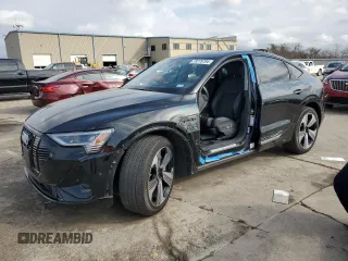 2021 Audi e-tron Sportback Prestige z VIN WA13AAGE4MB034920, wystawiony jako Copart lot #79279794 z przebiegiem 12 792 mil mil oraz Szkody całkowita. Historia ofert i sprzedaży dostępna na DreamBid. Obrazek 1.
