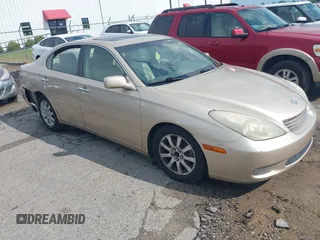 2004 Lexus ES 330 with VIN JTHBA30G945007363, listed as a IAAI auction lot 42203632 with 252,355 mi miles. Bid and sale history available at carsss.com. Image 1.