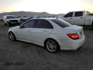 2012 Mercedes-Benz C 250 Sport с VIN WDDGF4HB2CR230848, выставлен на аукционе Copart как лот 83357474 с пробегом Не указан миль и Списание • Salvage title. История ставок и продаж доступна на DreamBid. Изображение 2.