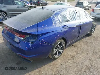 2022 Hyundai Elantra SEL z VIN KMHLN4AG9NU337327, wystawiony jako IAAI lot #41988122 z przebiegiem 63 137 mil mil oraz . Historia ofert i sprzedaży dostępna na DreamBid. Obrazek 4.