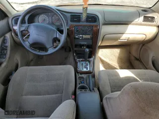 2001 Subaru Legacy Wagon Outback w/RB Equip with VIN 4S3BH665617629830, listed as a Copart auction lot 87467084 with 187,309 mi miles and Salvage Title. Bid and sale history available at carsss.com. Image 8.