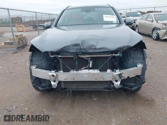 2018 Mercedes-Benz GLC 300 with VIN WDC0G4JB0JV038250, listed as a IAAI auction lot 41954769 with 24,131 mi miles and . Bid and sale history available at DreamBid. Image 6.