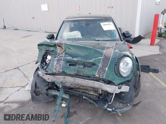 2016 MINI Cooper Hardtop 4 Door S with VIN WMWXU3C58G2D28227, listed as a IAAI auction lot 38046281 with 56,694 mi miles. Bid and sale history available at carsss.com. Image 13.