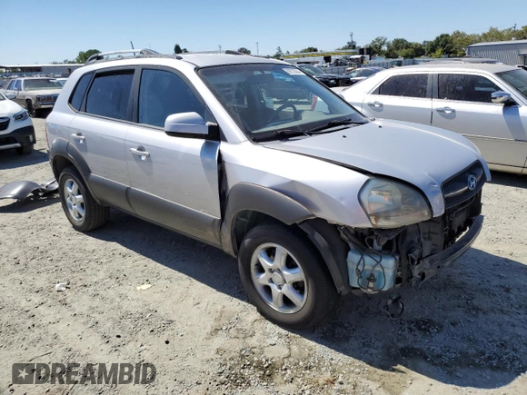 2005 Hyundai Tucson GLS with VIN KM8JN12D45U042095, listed as a Copart auction lot 69722604 with 182,394 mi miles and Salvage Title. Bid and sale history available at carsss.com. Image 4.