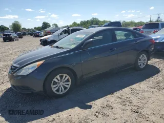 2013 Hyundai Sonata GLS z VIN 5NPEB4AC1DH564054, wystawiony jako Copart lot #57530805 z przebiegiem 120 305 mil mil oraz Tytuł czysty. Historia ofert i sprzedaży dostępna na DreamBid. Obrazek 1.