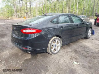 2013 Ford Fusion SE with VIN 3FA6P0HR0DR338437, listed as a IAAI auction lot 42017232 with 108,265 mi miles. Bid and sale history available at carsss.com. Image 4.