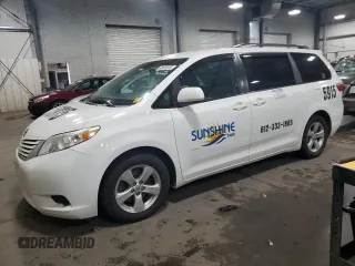 2017 Toyota Sienna LE Auto Access Seat with VIN 5TDKZ3DC1HS862334, listed as a Copart auction lot 60438245 with 290,759 mi miles and Salvage title. Bid and sale history available at DreamBid. Image 1.