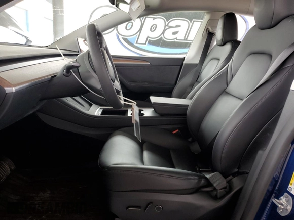 2024 Tesla Model Y с VIN 7SAYGDED2RF119770, выставлен на аукционе Copart как лот 53520875 с пробегом 6 712 миль миль и Списание • Salvage title. История ставок и продаж доступна на DreamBid. Изображение 7.