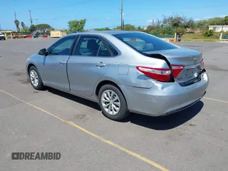 2016 Toyota Camry XLE with VIN 4T1BF1FK4GU148625, listed as a IAAI auction lot 41742421 with 88,582 mi miles. Bid and sale history available at carsss.com. Image 3.