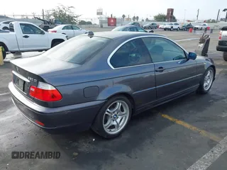 2005 BMW 3 Series 330Ci with VIN WBABD53475PL16418, listed as a IAAI auction lot 41217356 with 158,274 mi miles and . Bid and sale history available at carsss.com. Image 4.