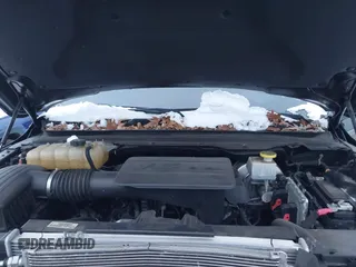 2020 Ram 1500 Big Horn z VIN 1C6RRFFG7LN285301, wystawiony jako IAAI lot #41241988 z przebiegiem 89 567 mil mil oraz . Historia ofert i sprzedaży dostępna na DreamBid. Obrazek 10.