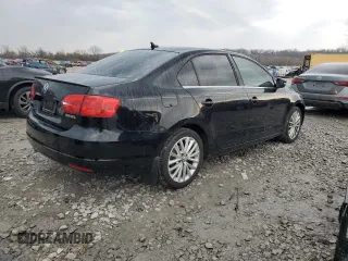 2013 Volkswagen Jetta SEL с VIN 3VWLX7AJ1DM442228, выставлен на аукционе Copart как лот 50792815 с пробегом 123 926 миль миль и Списание • Salvage title. История ставок и продаж доступна на DreamBid. Изображение 3.