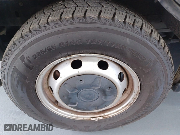 2018 Ford Transit с VIN 1FTYE1YM8JKB52177, выставлен на аукционе IAAI как лот 42621205 с пробегом 169 859 миль миль и . История ставок и продаж доступна на DreamBid. Изображение 7.