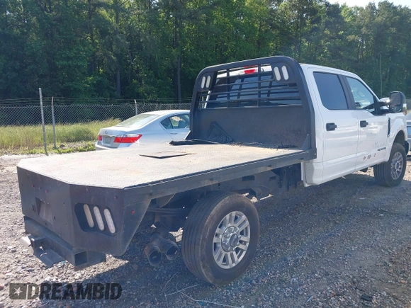 2019 Ford F-250 with VIN 1FD7W2BT3KEE14424, listed as a IAAI auction lot 42162540 with 137,303 mi miles and . Bid and sale history available at DreamBid. Image 4.