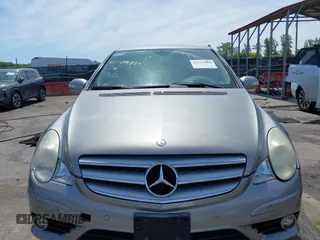 2008 Mercedes-Benz R 3.5L z VIN 4JGCB65E78A076881, wystawiony jako IAAI lot #42313883 z przebiegiem 163 830 mil mil oraz . Historia ofert i sprzedaży dostępna na DreamBid. Obrazek 6.