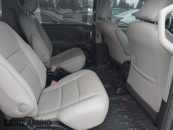 2015 Toyota Sienna Ltd with VIN 5TDDK3DC4FS096867, listed as a IAAI auction lot 41451129 with 226,548 mi miles. Bid and sale history available at carsss.com. Image 8.