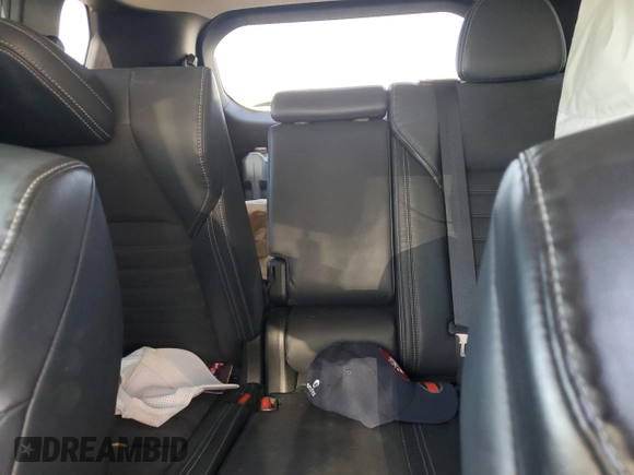 2022 Mitsubishi Outlander SE z VIN JA4J3UA82NZ008962, wystawiony jako Copart lot #54831055 z przebiegiem Nie podano mil oraz Szkoda całkowita • Salvage title. Historia ofert i sprzedaży dostępna na DreamBid. Obrazek 10.
