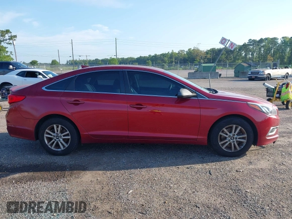 2016 Hyundai Sonata SE z VIN 5NPE24AF1GH349434, wystawiony jako IAAI lot #42555667 z przebiegiem 178 592 mil mil oraz . Historia ofert i sprzedaży dostępna na DreamBid. Obrazek 13.