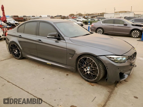 2018 BMW M3 z VIN WBS8M9C59J5J77887, wystawiony jako Copart lot #47548905 z przebiegiem 79 143 mil mil oraz Tytuł czysty. Historia ofert i sprzedaży dostępna na DreamBid. Obrazek 4.