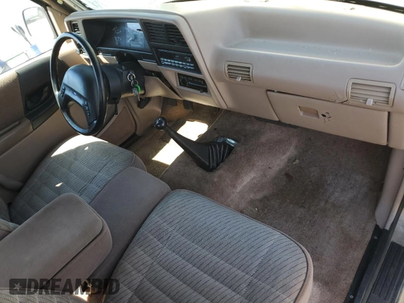 1994 Ford Ranger XL with VIN 1FTCR14A6RTB15564, listed as a Copart auction lot 53783405 with 131,052 mi miles and Salvage Title. Bid and sale history available at DreamBid. Image 8.