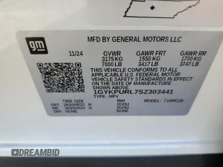 2025 Cadillac LYRIQ z VIN 1GYKPURL7SZ303441, wystawiony jako Copart lot #55331135 z przebiegiem 1078 mil mil oraz Szkody całkowita. Historia ofert i sprzedaży dostępna na DreamBid. Obrazek 13.
