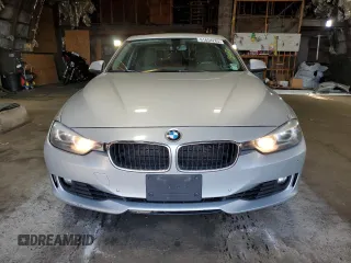 2014 BMW 3 Series 328i xDrive z VIN WBA3B5C55EP652751, wystawiony jako Copart lot #61654285 z przebiegiem 134 642 mil mil oraz Szkoda całkowita • Salvage title. Historia ofert i sprzedaży dostępna na DreamBid. Obrazek 5.