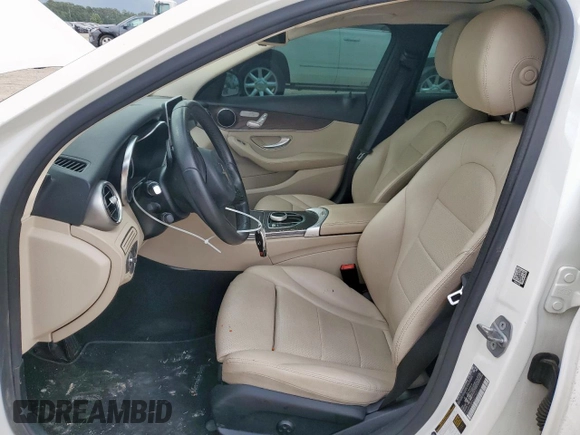 2018 Mercedes-Benz C 300 с VIN 55SWF4JB0JU273571, выставлен на аукционе Copart как лот 59123695 с пробегом 74 900 миль миль и Списание • Salvage title. История ставок и продаж доступна на DreamBid. Изображение 7.