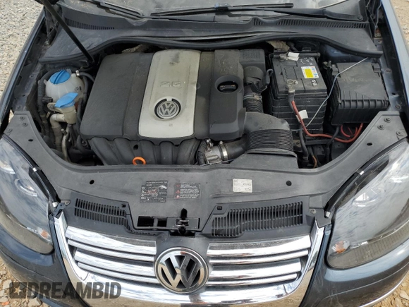 2008 Volkswagen Jetta SE z VIN 3VWRM71K98M082885, wystawiony jako Copart lot #57521515 z przebiegiem 162 641 mil mil oraz Szkoda całkowita • Salvage title. Historia ofert i sprzedaży dostępna na DreamBid. Obrazek 11.