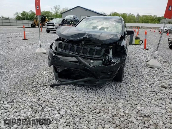 2018 Jeep Compass Altitude z VIN 3C4NJCBB5JT327078, wystawiony jako Copart lot #56466005 z przebiegiem 73 768 mil mil oraz Szkoda całkowita • Salvage title. Historia ofert i sprzedaży dostępna na DreamBid. Obrazek 14.