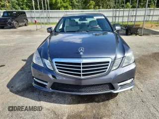 2012 Mercedes-Benz E 350 Luxury with VIN WDDHF5KB1CA520161, listed as a Copart auction lot 60303445 with 185,534 mi miles and Salvage title. Bid and sale history available at DreamBid. Image 5.