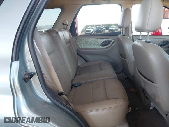 2005 Ford Escape XLT с VIN 1FMYU03125DA13534, выставлен на аукционе IAAI как лот 42699652 с пробегом 118 219 миль миль и . История ставок и продаж доступна на DreamBid. Изображение 8.