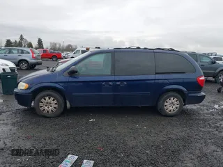 2006 Chrysler Town & Country LWB LX with VIN 2A4GP44R46R800898, listed as a IAAI auction lot 41465720 with 215,423 mi miles. Bid and sale history available at carsss.com. Image 14.