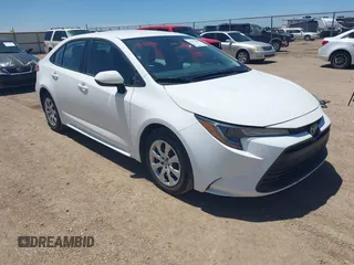 2023 Toyota Corolla LE z VIN 5YFB4MDE1PP026245, wystawiony jako IAAI lot #42253908 z przebiegiem 46 740 mil mil oraz . Historia ofert i sprzedaży dostępna na DreamBid. Obrazek 1.