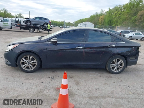 2011 Hyundai Sonata Limited with VIN 5NPEC4AC2BH040681, listed as a IAAI auction lot 42064785 with 270,773 mi miles and . Bid and sale history available at DreamBid. Image 15.