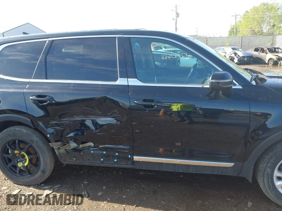 2020 Kia Telluride LX with VIN 5XYP24HC1LG010534, listed as a IAAI auction lot 42140688 with 121,113 mi miles and . Bid and sale history available at DreamBid. Image 14.