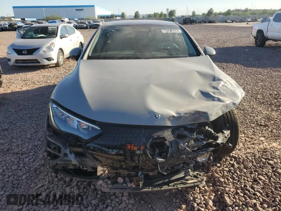 2024 Mercedes-Benz EQE 350+ z VIN W1KEG2BB5RF057161, wystawiony jako Copart lot #75678954 z przebiegiem 719 mil mil oraz Szkoda całkowita • Salvage title. Historia ofert i sprzedaży dostępna na DreamBid. Obrazek 5.