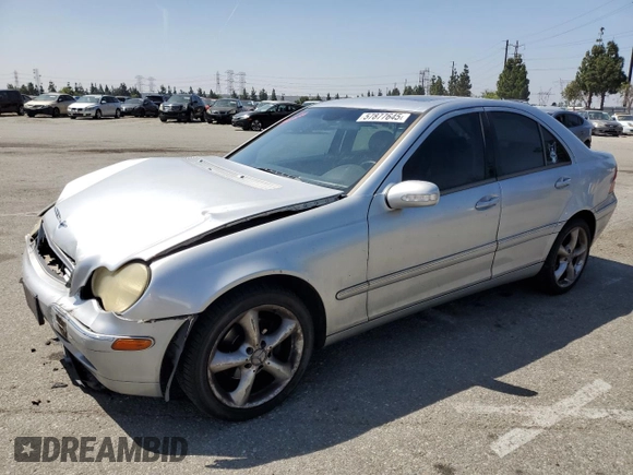 2004 Mercedes-Benz C 240 с VIN WDBRF61J94F503303, выставлен на аукционе Copart как лот 57877645 с пробегом 193 702 миль миль и Списание • Salvage title. История ставок и продаж доступна на DreamBid. Изображение 1.