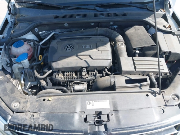 2015 Volkswagen Jetta SE z VIN 3VWD17AJ8FM427248, wystawiony jako IAAI lot #41982151 z przebiegiem 56 526 mil mil oraz . Historia ofert i sprzedaży dostępna na DreamBid. Obrazek 10.