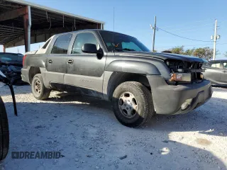 2003 Chevrolet Avalanche with VIN 3GNEC13T63G270480, listed as a Copart auction lot 77134473 with 370,649 mi miles and Non Repairable. Bid and sale history available at carsss.com. Image 4.