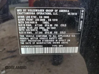 2018 Volkswagen Atlas SE z VIN 1V2CR2CA5JC582694, wystawiony jako Copart lot #56905595 z przebiegiem 111 842 mil mil oraz Czysty tytuł • Clean title. Historia ofert i sprzedaży dostępna na DreamBid. Obrazek 13.