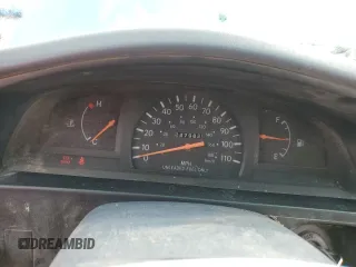 1998 Toyota Tacoma z VIN 4TANL42N6WZ034120, wystawiony jako Copart lot #48903775 z przebiegiem 247 982 mil mil oraz Czysty tytuł • Clean title. Historia ofert i sprzedaży dostępna na DreamBid. Obrazek 9.