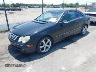 2005 Mercedes-Benz CLK 320 with VIN WDBTJ65J25F141718, listed as a IAAI auction lot 42226579 with 158,820 mi miles and . Bid and sale history available at carsss.com. Image 2.
